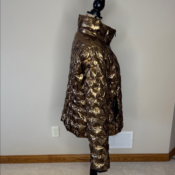 The North Face metallic gold Holladown jacket - Picture 8 of 13